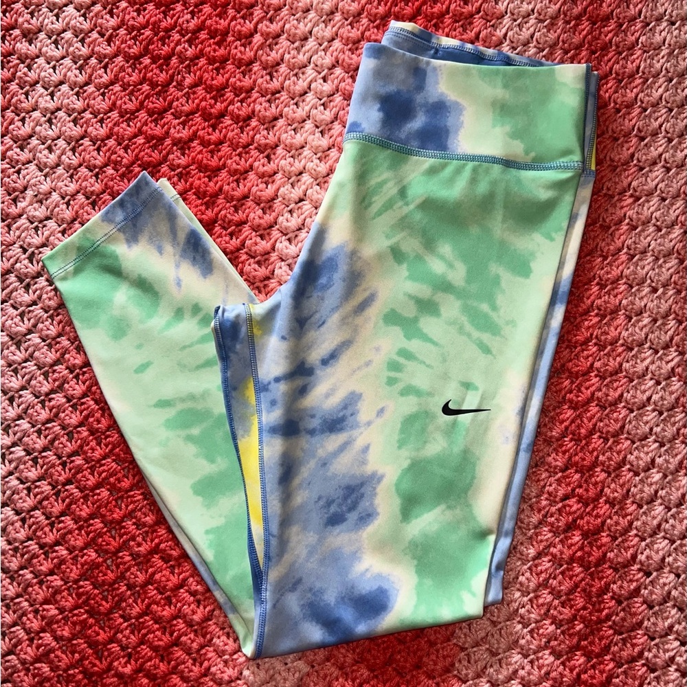 Nike women mid rise tights/leggings Size Large